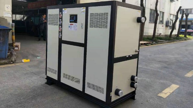 苏州冷水机厂家分享20匹水冷式冷水机